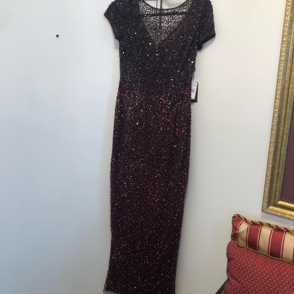 Time to sparkle this holiday season beautiful Adriana papell new dress - Picture 2 of 10